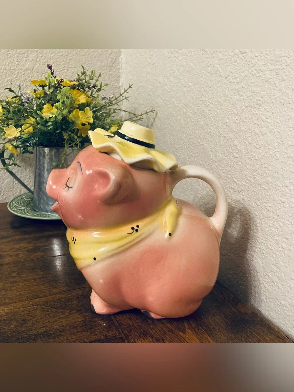 Adorable Vintage Mcm 50s Ceramic Kitschy Pig in Hat with Scarf Pitcher